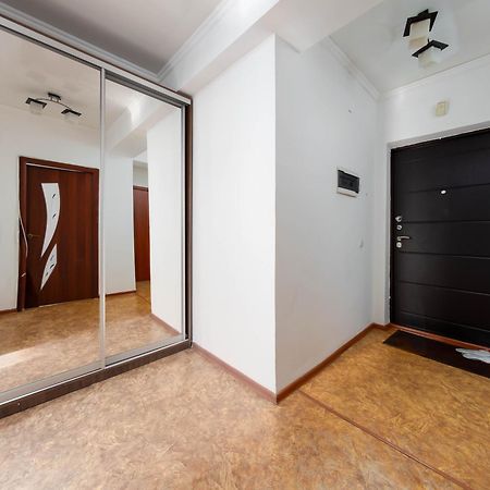 Apartment Оn Makatayeva 5 B Ałma Ata Zewnętrze zdjęcie