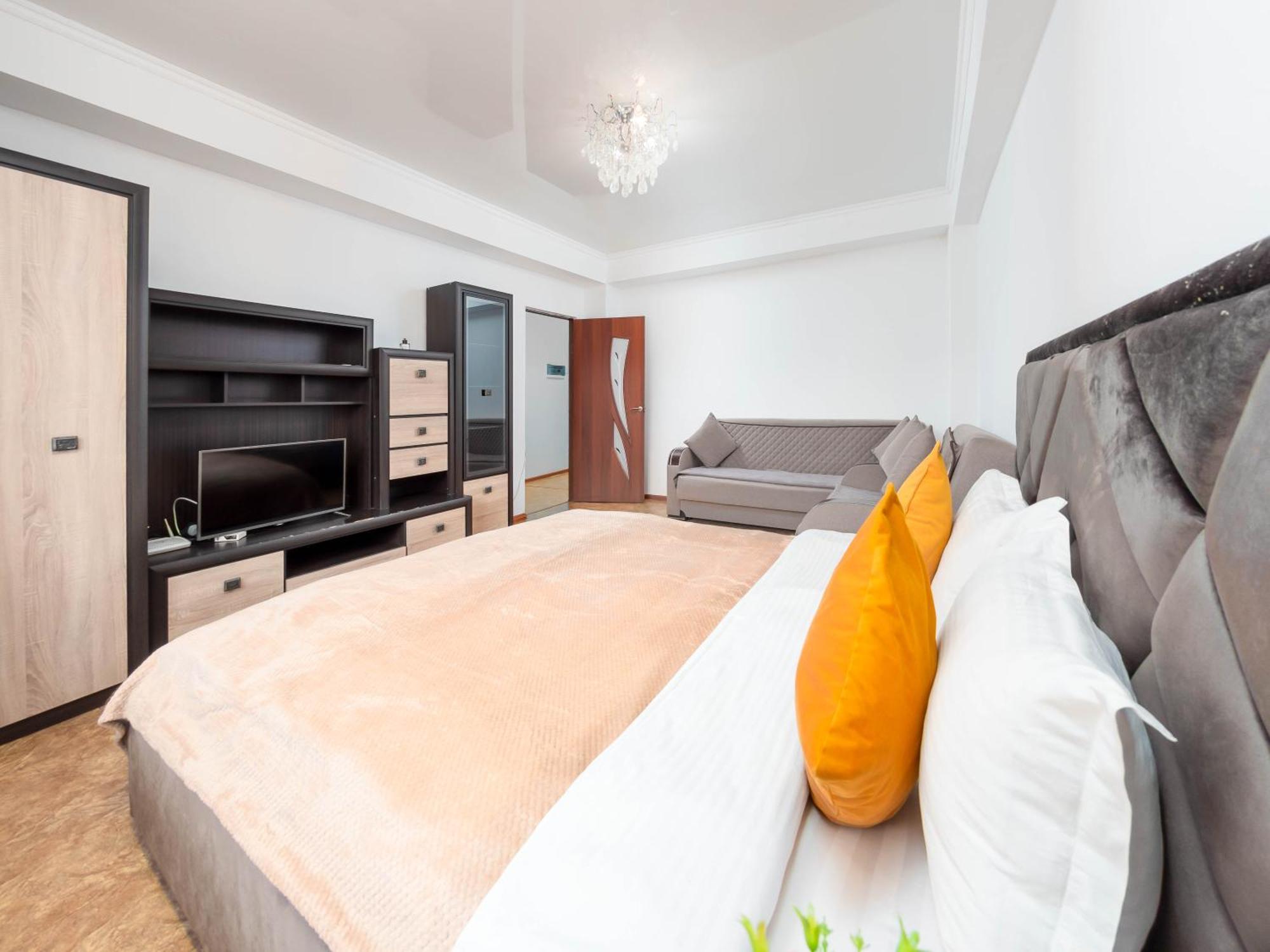 Apartment Оn Makatayeva 5 B Ałma Ata Zewnętrze zdjęcie